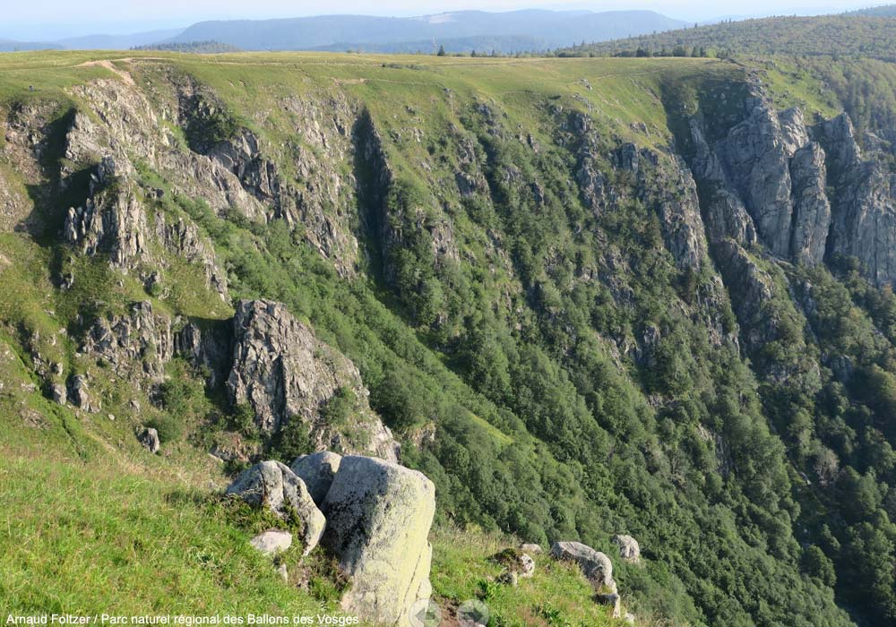 Vue du cirque glaciaire du Frankenthal, dans la Réserve Naturelle Nationale de Frankenthal-Missheimle (Vosges)